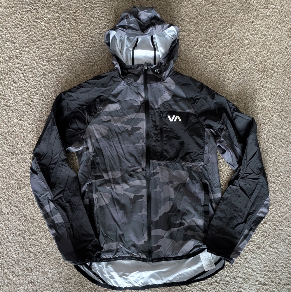 RVCA Camo Black and Gray Camouflage Windbreaker Jacket Medium M